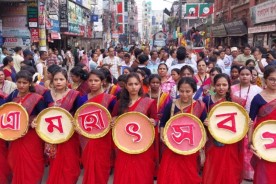 কুমিল্লায় উল্টো রথোযাত্রায় লক্ষাধিক ভক্তের সমাগম 